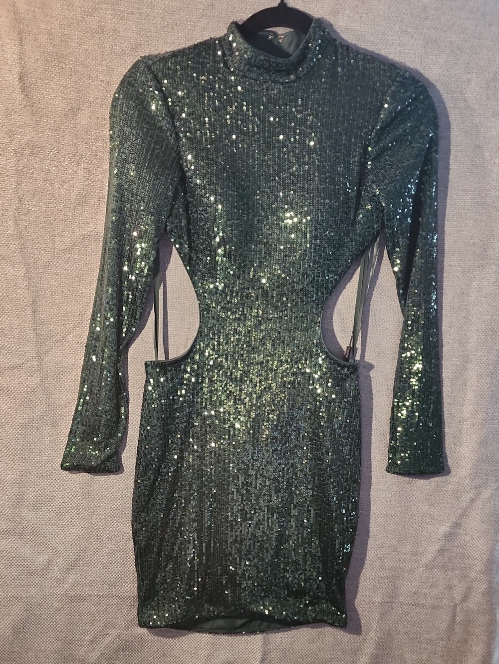 La Femme Emerald Green Sequin Long Sleeve Cutout Bodycon Dress Size 0, NWT